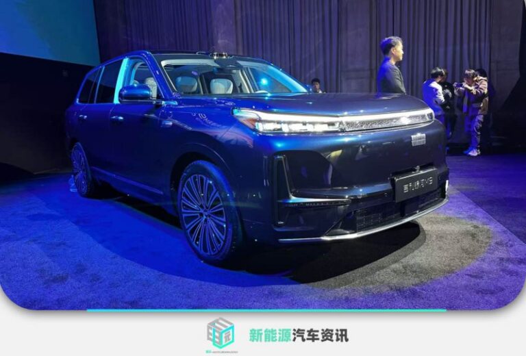 年轻人修习“网络隐身术” 透明头像成社交新密语？