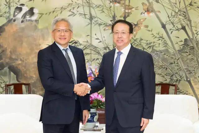 年轻人争当“过年主理人”，传递什么信号？